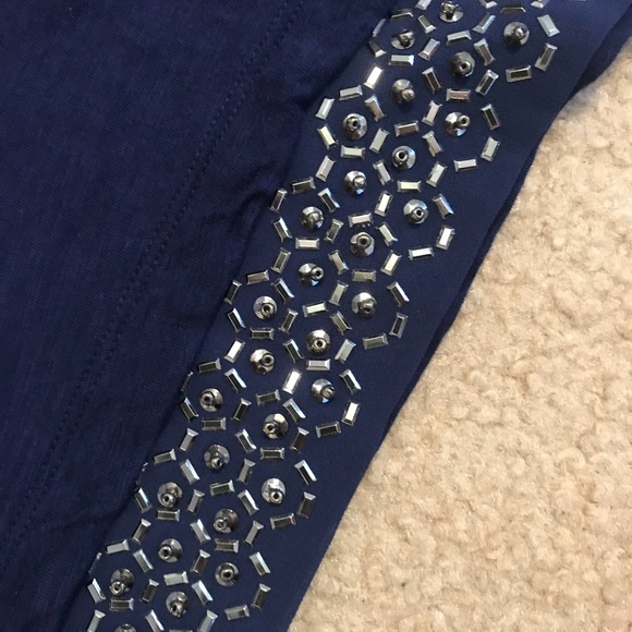 Express Tee - Picture 2 of 3